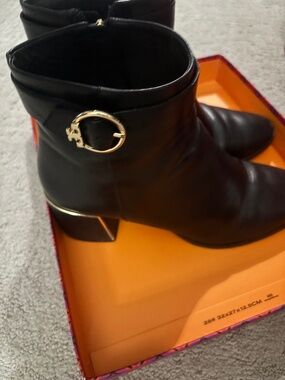Tory Burch Sofia Dress Bootie Size 9.5